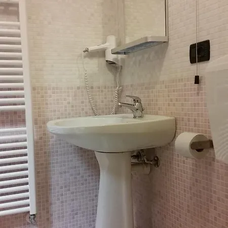 Hotel Niagara *
